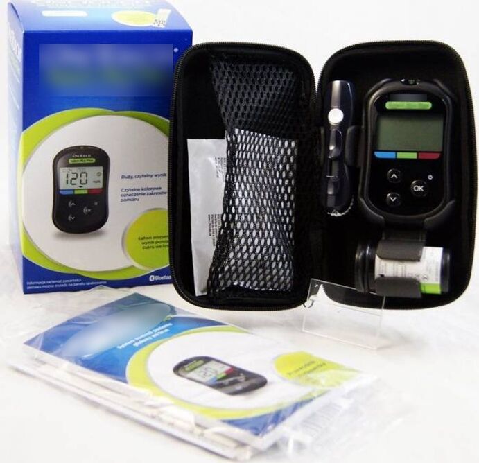 Glucómetro para controlar os niveis de azucre no sangue en diabetes mellitus